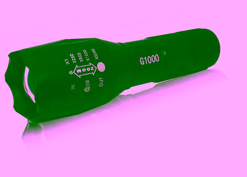 1 - G1000 Portable Zoomable Tactical LED Flashlight - 2000 Lumens